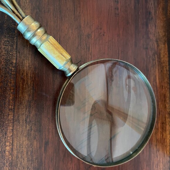 Antique Ornate Brass Art Nouveau Magnifying Glass Shell Inlay Decor Timeless - Picture 10 of 13